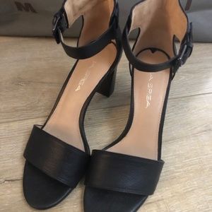 Via Spiga leather sandals